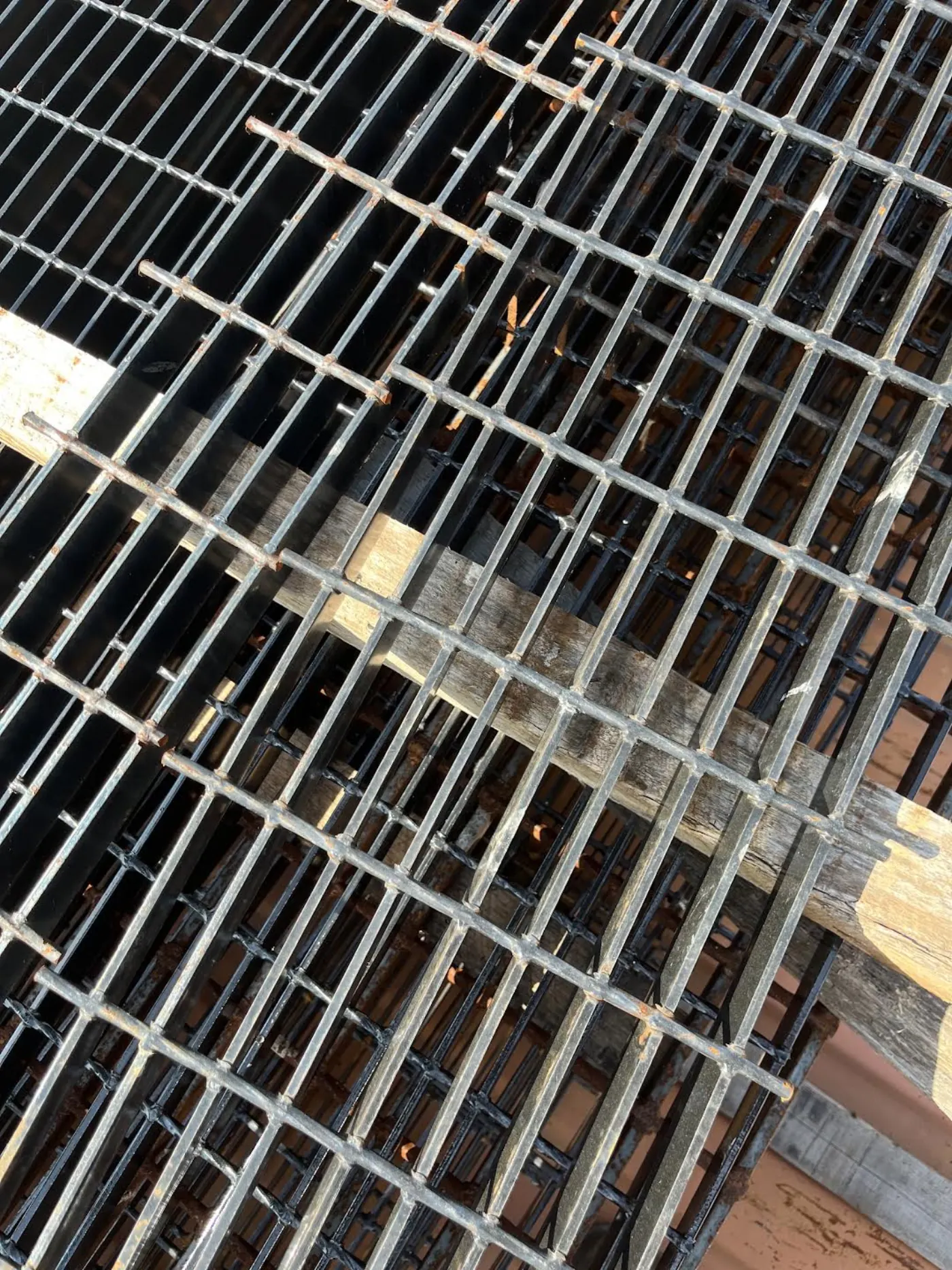 Stacked steel bar grating panels